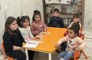 Kadın ve Çocuk Dayanışma Merkezi’nde İngilizce Derslerine Yoğun İlgi